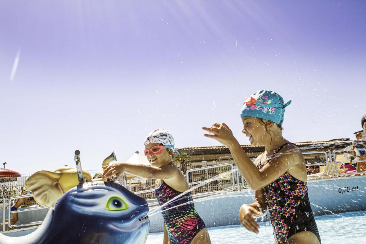 Villaggio Lido D'Abruzzo Roseto Degli Abruzzi Bagian luar foto